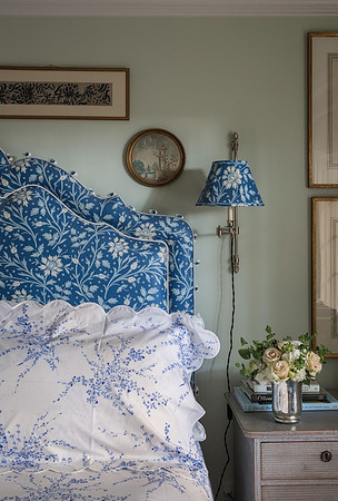 bed lamp blue and white